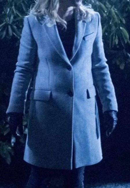 Arrow Felicity Smoak White Coat